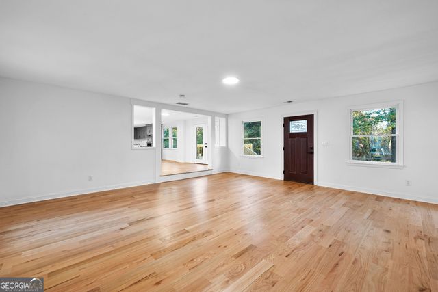 101 Charter Oak Court, Peachtree City, GA 30269