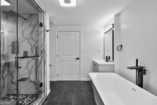 101 Charter Oak Court, Peachtree City, GA 30269