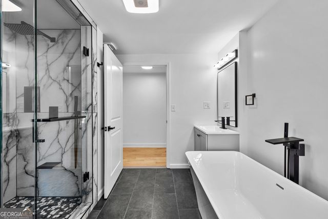 101 Charter Oak Court, Peachtree City, GA 30269