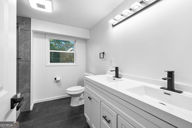 101 Charter Oak Court, Peachtree City, GA 30269