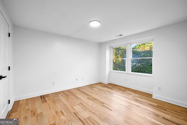 101 Charter Oak Court, Peachtree City, GA 30269