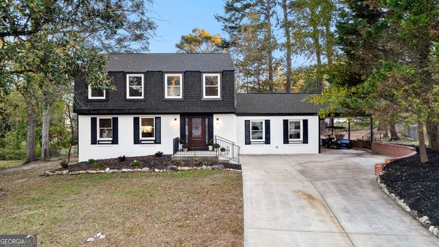 101 Charter Oak Court, Peachtree City, GA 30269