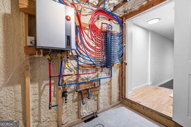 101 Charter Oak Court, Peachtree City, GA 30269