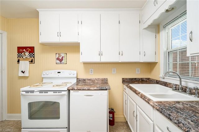 3408 Summit Avenue, Greensboro, NC 27405
