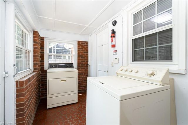 3408 Summit Avenue, Greensboro, NC 27405