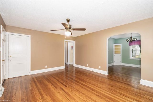 3408 Summit Avenue, Greensboro, NC 27405