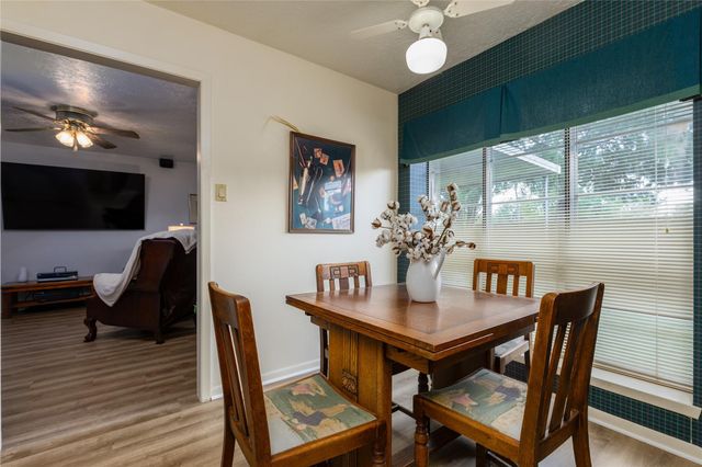 2306 Heather Street, Highlands, TX 77562