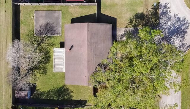 2306 Heather Street, Highlands, TX 77562