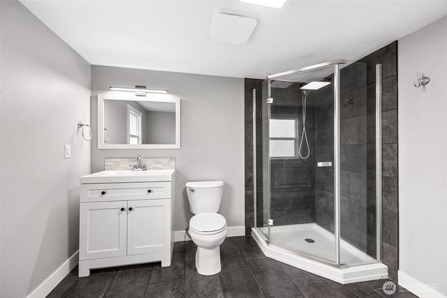 227 Mashell Avenue N, Eatonville, WA 98328