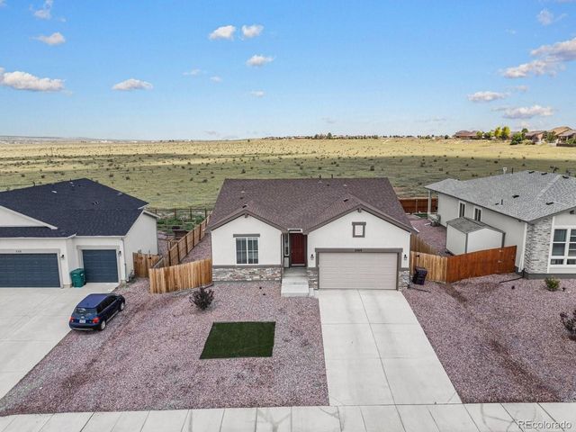 2209 Sunrise Ln, Pueblo, CO 81008