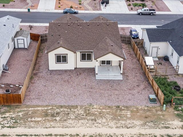 2209 Sunrise Ln, Pueblo, CO 81008