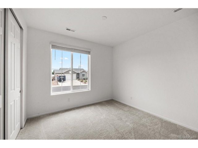 2209 Sunrise Ln, Pueblo, CO 81008