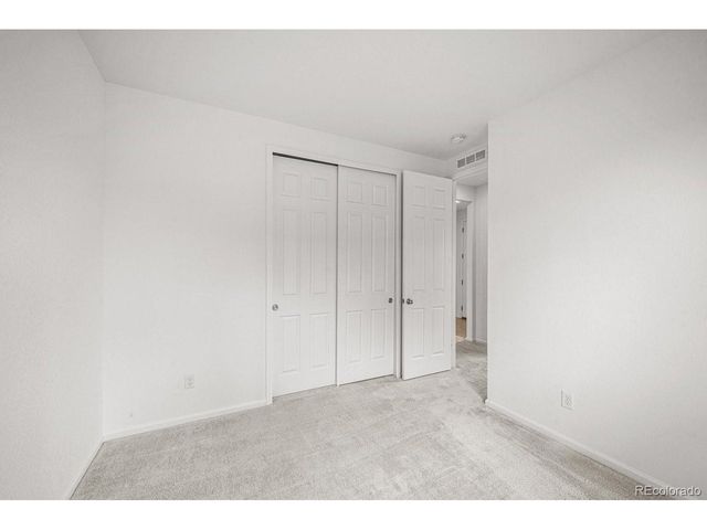 2209 Sunrise Ln, Pueblo, CO 81008
