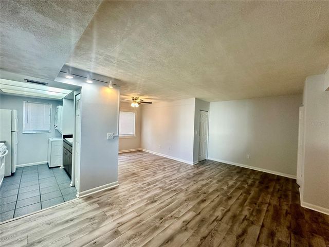 606 PAVARE COURT 606, Winter Haven, FL 33884