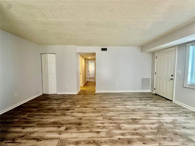 606 PAVARE COURT 606, Winter Haven, FL 33884