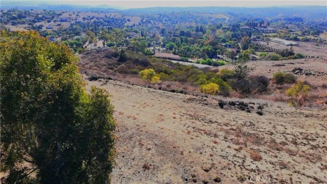 1387 Las Vistas, Fallbrook, CA 92028