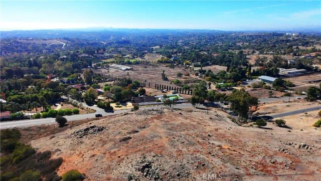 1387 Las Vistas, Fallbrook, CA 92028