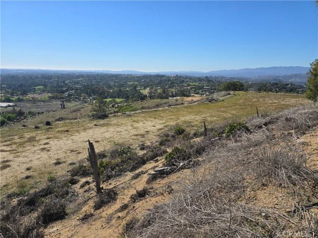 1387 Las Vistas, Fallbrook, CA 92028