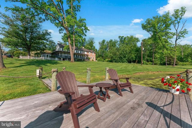 2564 SKIPPACK PIKE, Lansdale, PA 19446