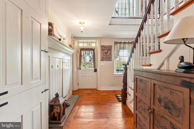 2564 SKIPPACK PIKE, Lansdale, PA 19446