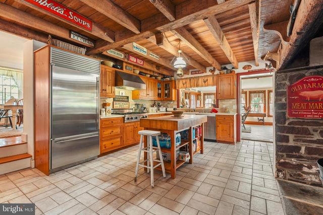 2564 SKIPPACK PIKE, Lansdale, PA 19446