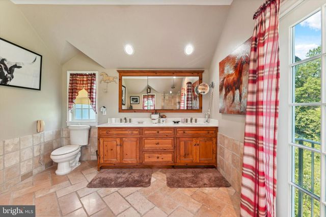 2564 SKIPPACK PIKE, Lansdale, PA 19446