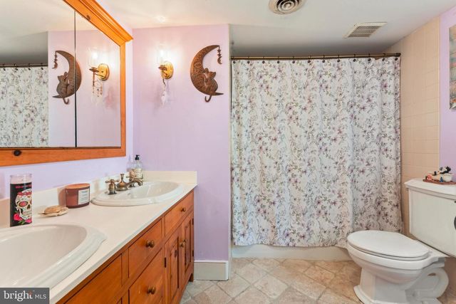 2564 SKIPPACK PIKE, Lansdale, PA 19446