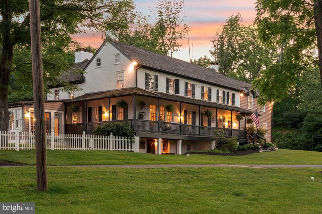 2564 SKIPPACK PIKE, Lansdale, PA 19446