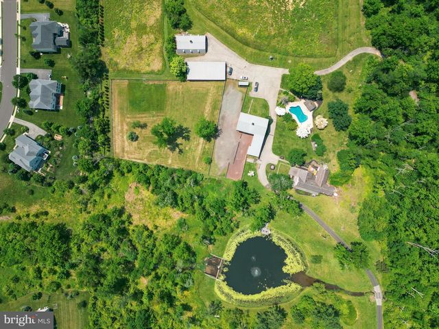 2564 SKIPPACK PIKE, Lansdale, PA 19446