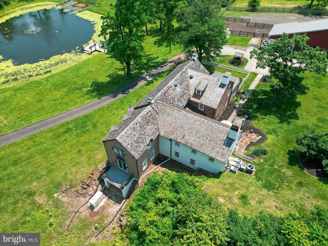 2564 SKIPPACK PIKE, Lansdale, PA 19446