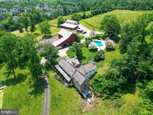 2564 SKIPPACK PIKE, Lansdale, PA 19446