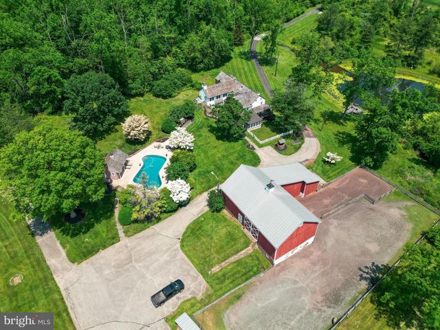 2564 SKIPPACK PIKE, Lansdale, PA 19446