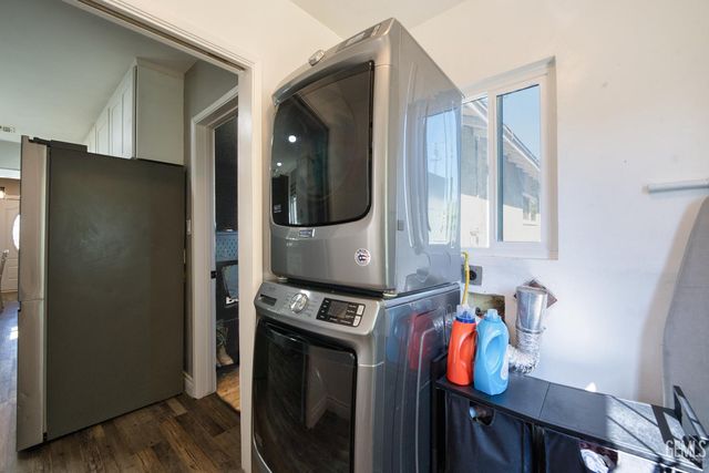 1813 Stillman Avenue, Bakersfield, CA 93304