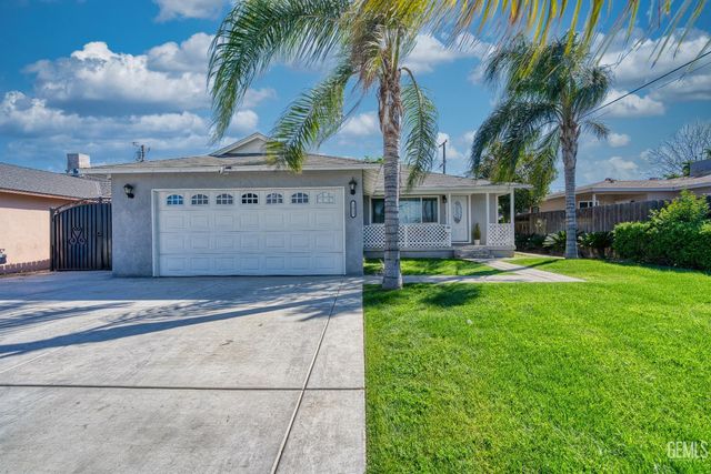 1813 Stillman Avenue, Bakersfield, CA 93304