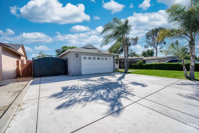 1813 Stillman Avenue, Bakersfield, CA 93304