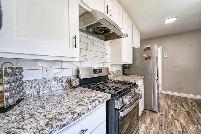 1813 Stillman Avenue, Bakersfield, CA 93304