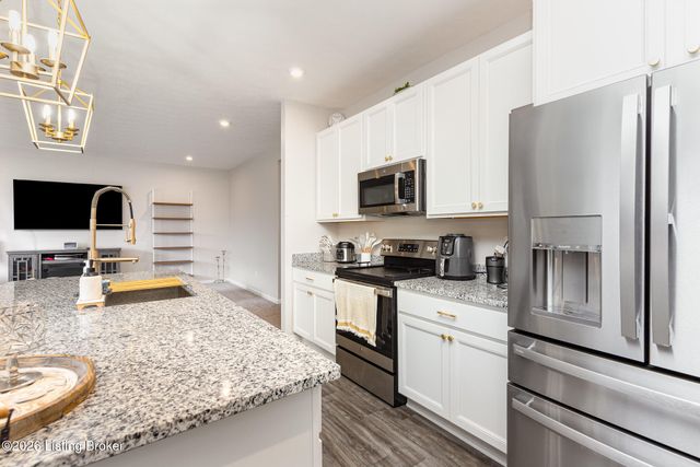 115 Wildflower Ave, Mt Washington, KY 40047