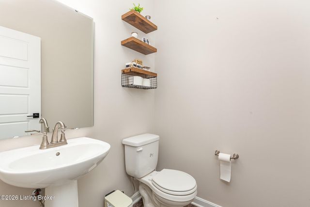 115 Wildflower Ave, Mt Washington, KY 40047