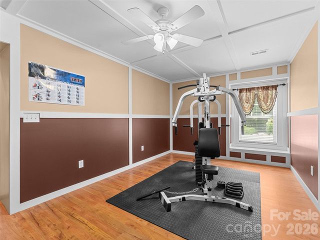 25 Linden Turn, Hendersonville, NC 28739
