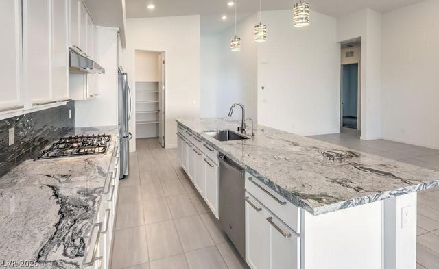 11836 Star Grass Avenue, Las Vegas, NV 89138