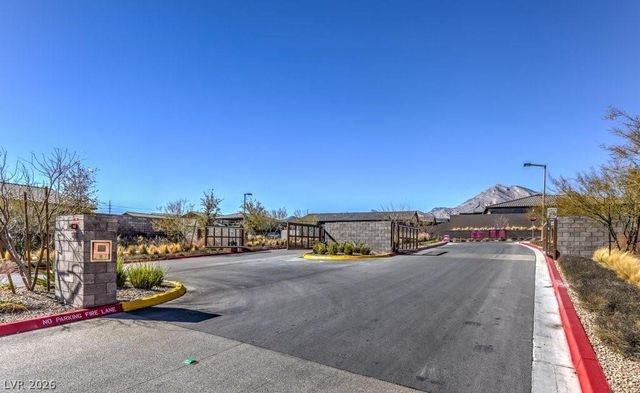 11836 Star Grass Avenue, Las Vegas, NV 89138