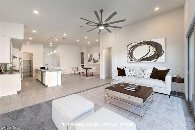 11836 Star Grass Avenue, Las Vegas, NV 89138