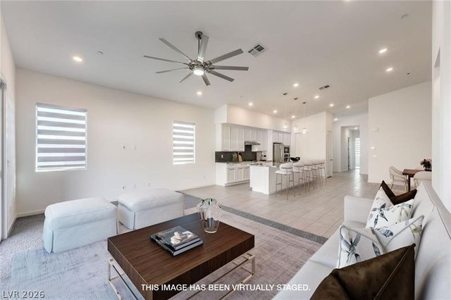 11836 Star Grass Avenue, Las Vegas, NV 89138