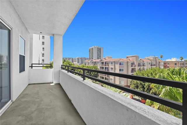 838 Pine Avenue 408, Long Beach, CA 90813