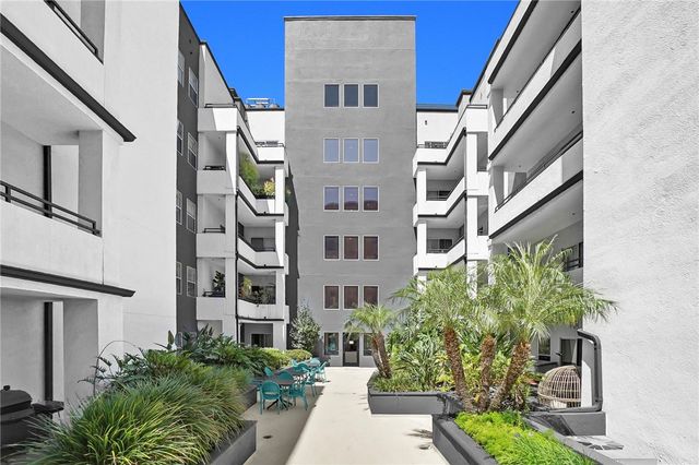 838 Pine Avenue 408, Long Beach, CA 90813