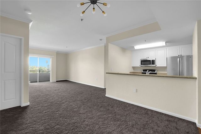 838 Pine Avenue 408, Long Beach, CA 90813