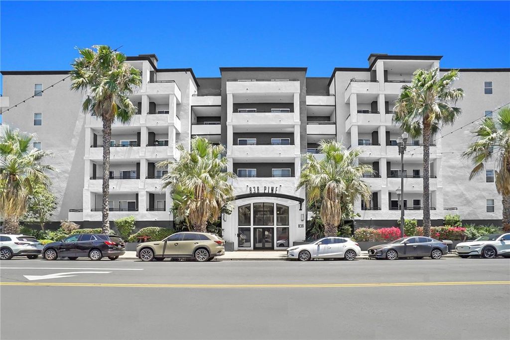 838 Pine Avenue 408, Long Beach, CA 90813