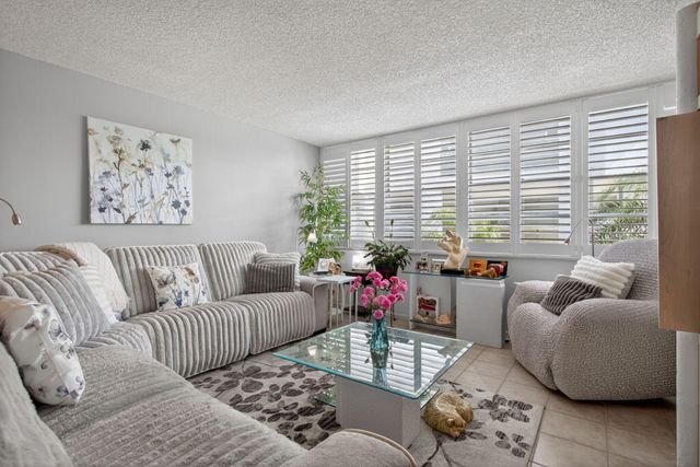 1170 N Federal Highway 305, Fort Lauderdale, FL 33304