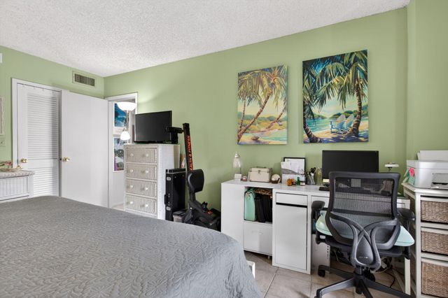 1170 N Federal Highway 305, Fort Lauderdale, FL 33304