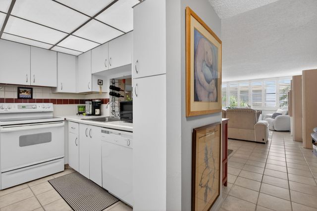 1170 N Federal Highway 305, Fort Lauderdale, FL 33304
